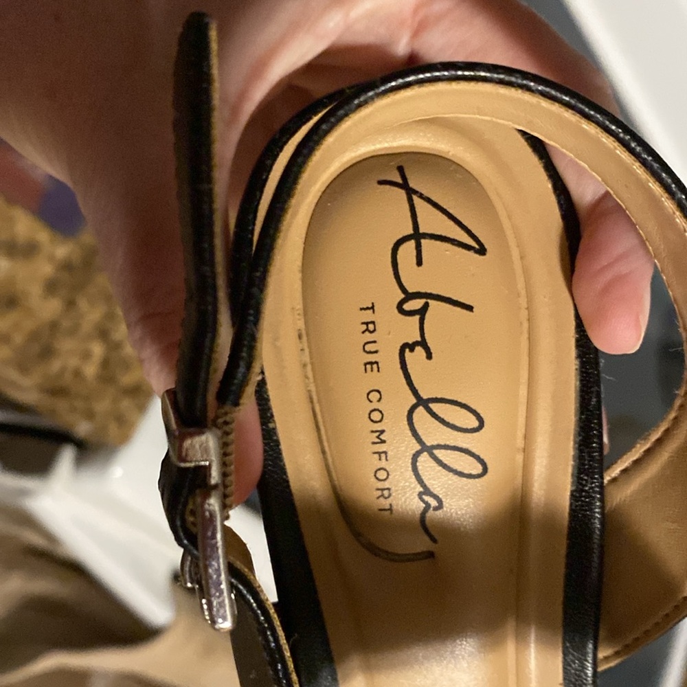 Abella Heeled Sandals - Picture 3 of 8